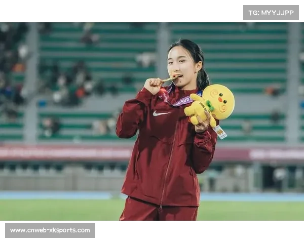 陈妤颉16岁突破极限 以22秒97斩获女子200米金牌刷新亚洲少年纪录